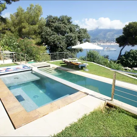 Pour 12 Personnes A *