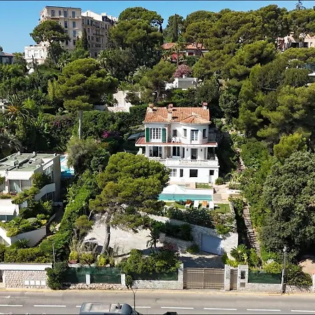 Pour 12 Personnes A Roquebrune-Cap-Martin