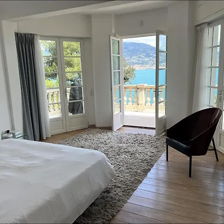 Pour 12 Personnes A * Roquebrune-Cap-Martin