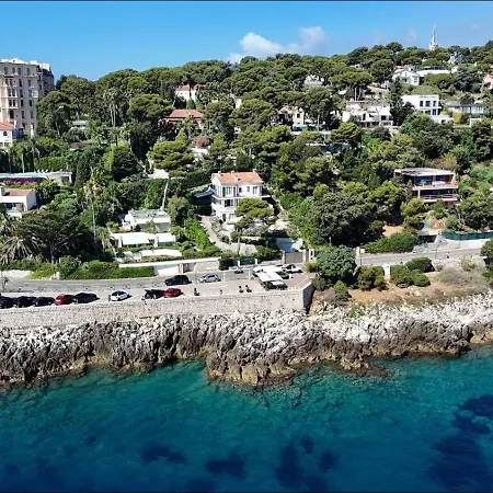 Pour 12 Personnes A Roquebrune-Cap-Martin